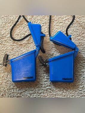 Magellan Outdoors Card Holder vtg set of 2